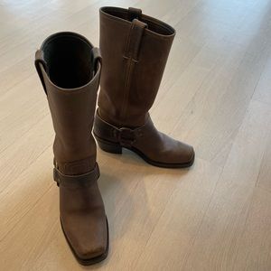 FRYE Harness 12 R Women Boots size 6.5